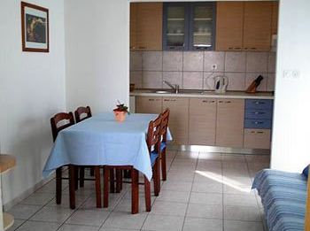 Apartments and Rooms Ivanović