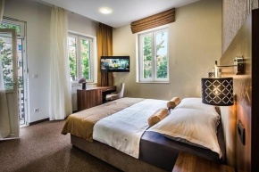 Central Luxury Rooms